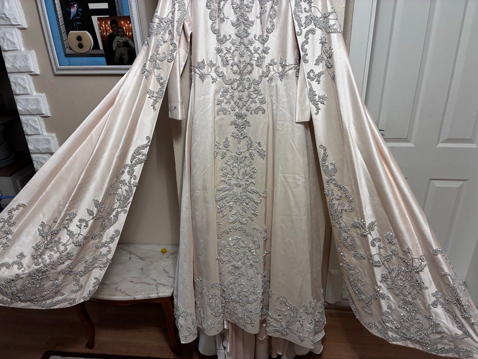 Nakışlı Beyaz Uzun Kollu Nikah Elbisesi sünnet elbisesi olarak - Görsel 4