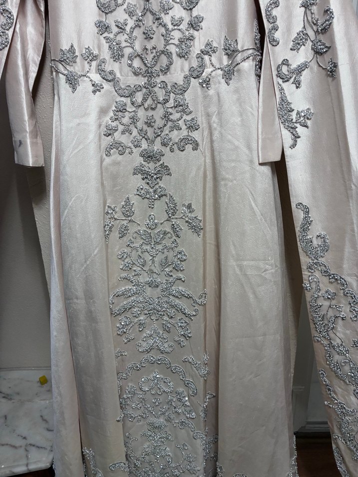 Nakışlı Beyaz Uzun Kollu Nikah Elbisesi sünnet elbisesi olarak - Görsel 2