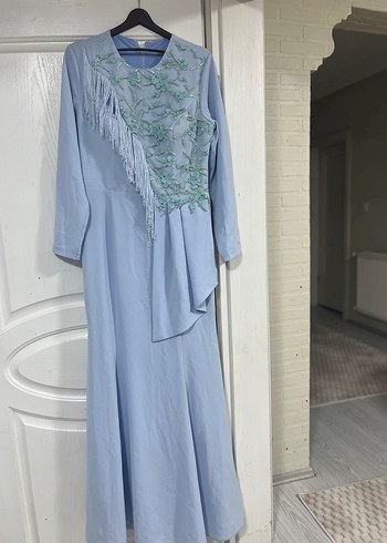 Mavi Nakışlı Uzun Kollu Kadın Abiye Elbise - Görsel 4