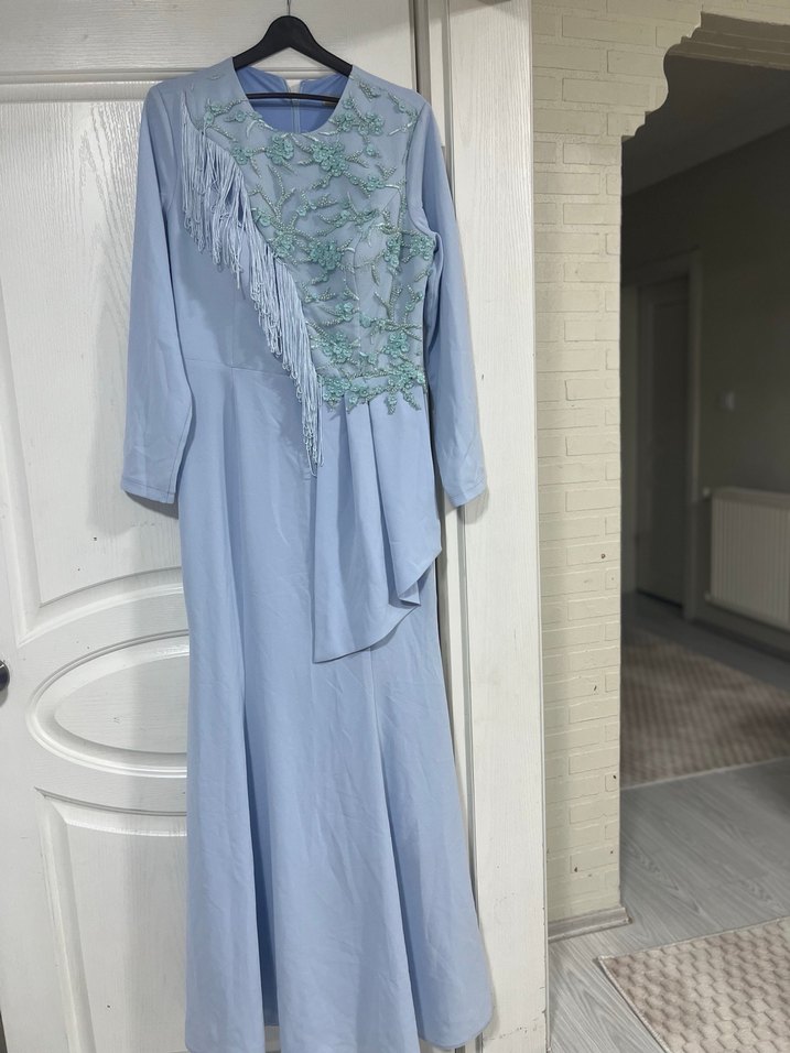 Mavi Nakışlı Uzun Kollu Kadın Abiye Elbise - Görsel 4