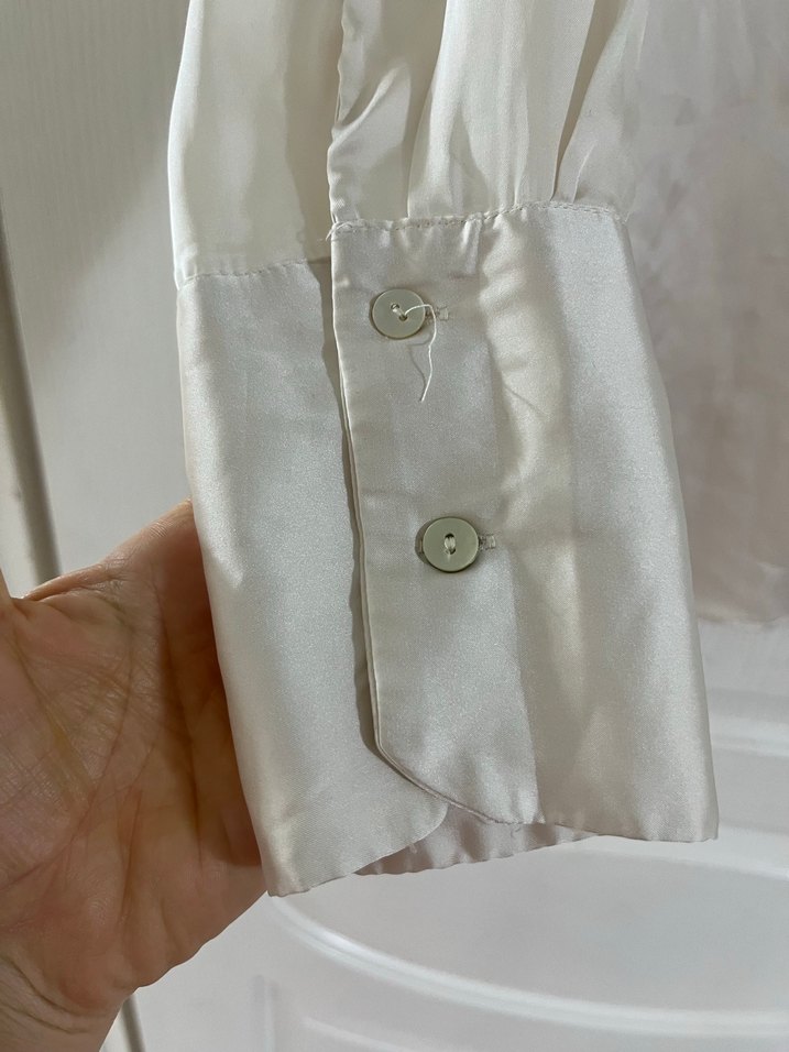 Beyaz Düğmeli Gömlek - Görsel 5