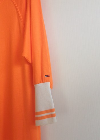 Turuncu Dökümlü Kısa Kollu Midi Elbise Penye elbise. - Görsel 6