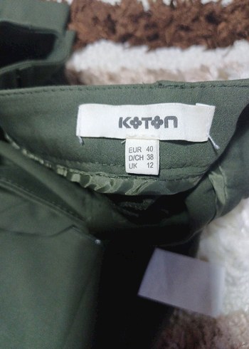 Kadın Kısa Kumaş Pantolon -  2 adet Haki  1 siyah - Görsel 6