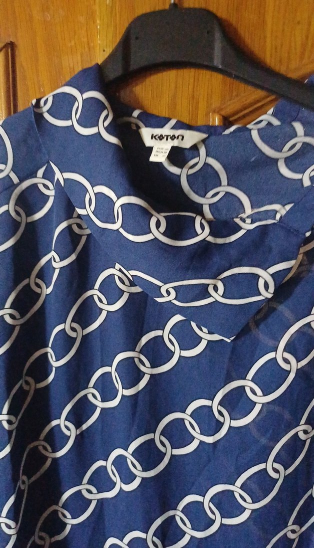 Zincir Desenli Mavi Kadın Gömlek - Görsel 2