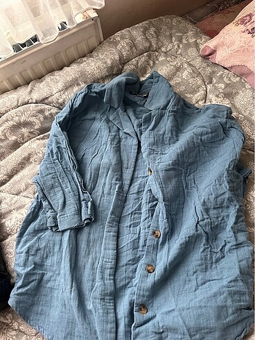 m Beden çeşitli Renk SEÇECEĞİNİZ 3 GÖMLEK SADECE 250 TL