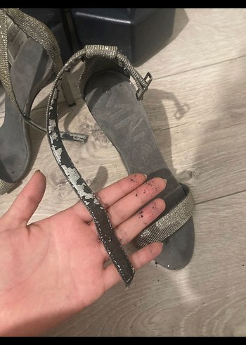 Mango Gri Süet Stiletto Topuklu Kadın Ayakkabı