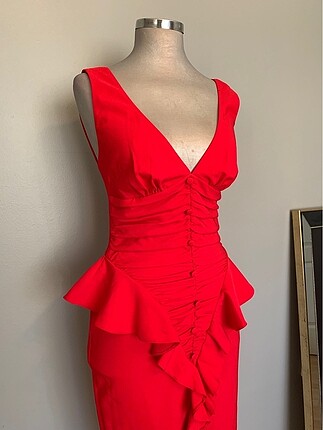 36 Beden kırmızı Renk B73 dekolteli elbise