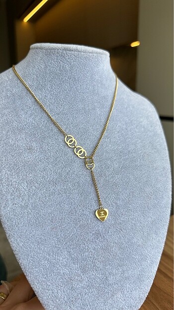 Chanel kolye t34