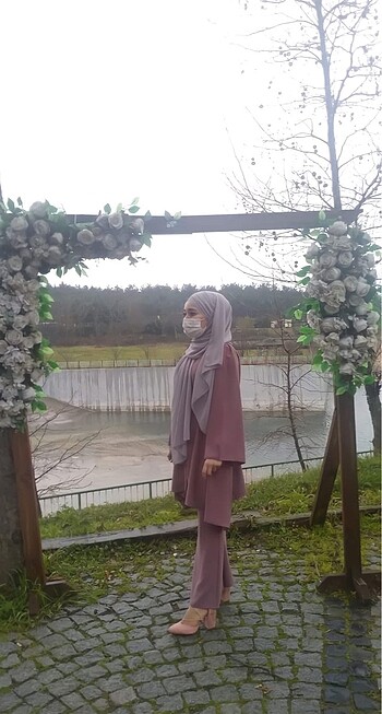 Gül kurusu ikili takım
