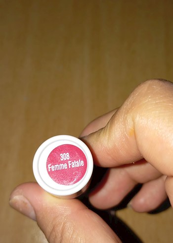 Bee Beauty kırmızı Ruj