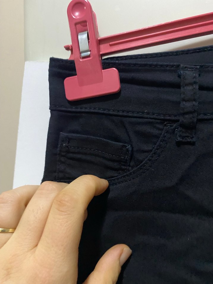 Siyah Kemerli Kadın Kot Pantolon - Görsel 4