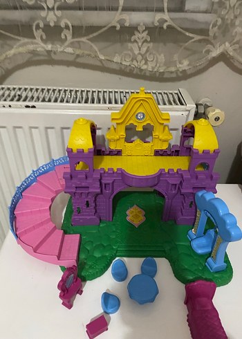 Mor ve Sarı Renkli Oyuncak Kale Seti - Görsel 3