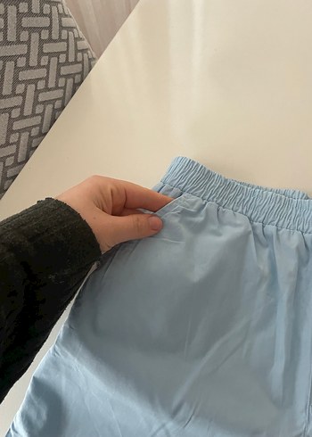 Mavi Mini Rahat Şort - Görsel 3
