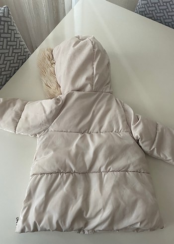 Kız Çocuk Bej Kürklü Kapüşonlu Mont - Görsel 7