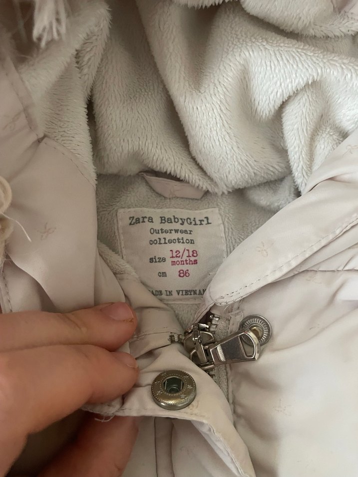 Kız Çocuk Bej Kürklü Kapüşonlu Mont - Görsel 5