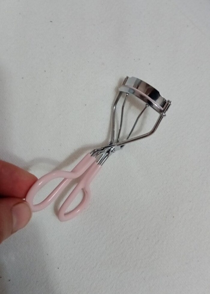 Kirpik kıvırma aparatı - Görsel 3