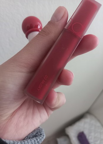 İKİ TANE RUJ BİRİSİ PARLAK MISSHA BİRİSİ ROM&ND MAT KÖPÜK YAPI - Görsel 7