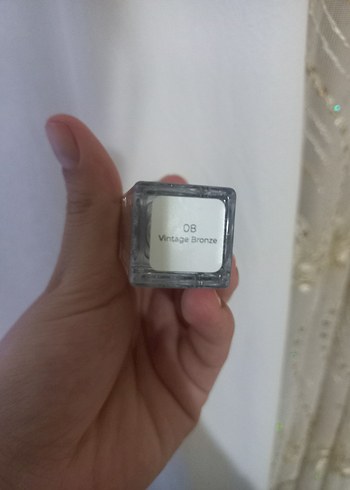 Parlak Altın likit far - Görsel 5