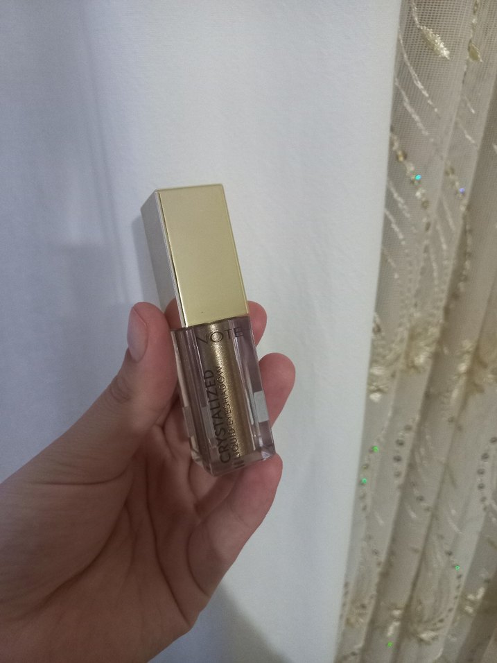 Parlak Altın likit far - Görsel 3