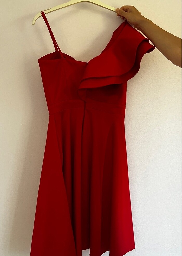 Kırmızı abiye - Görsel 5