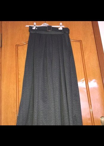 Piliseli Siyah Uzun Kadın Etek