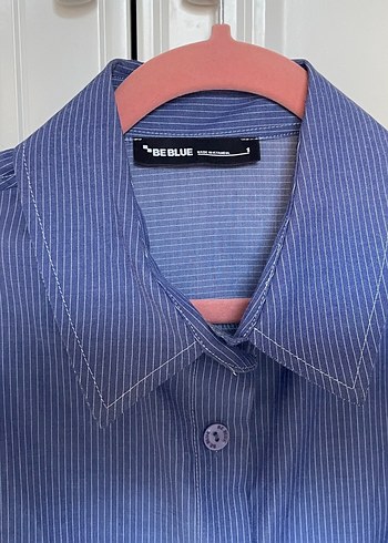 Zara Düğmeli Mavi Çizgili Kadın Gömlek
