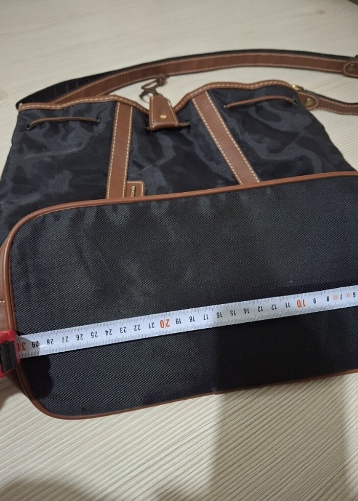 Samsonite kol çantası - Görsel 4