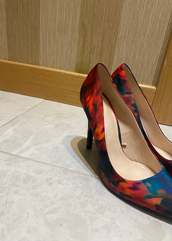 Renkli Tie-Dye Desenli Stiletto Topuklu Ayakkabı