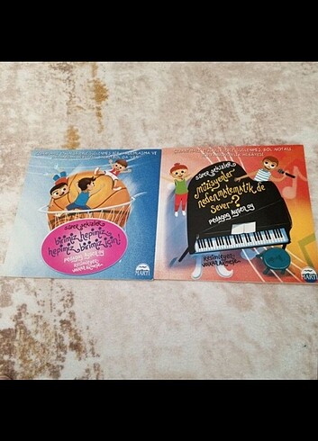 Pedagog Ayşen Oy 2 kitap