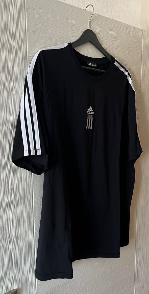 Adidas Siyah Oversize Tişör
Amerikada hediye geldi - Görsel 3