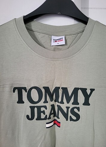 m Beden Tommy Jeans Tshirt