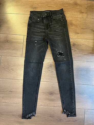 Stradivarius orta bel jean