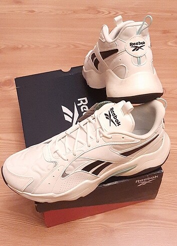 REEBOK TURBO RESTYLE 