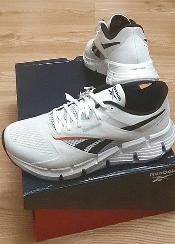 REEBOK ZİG DYNAMİCA 5
