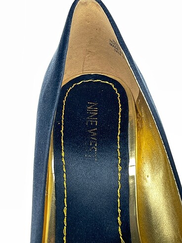 38 Beden çeşitli Renk Nine West Dolgu Topuk %70 İndirimli.