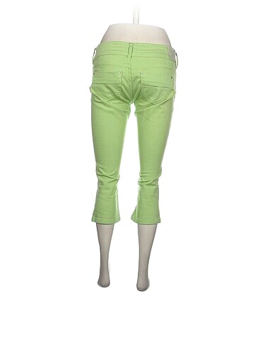 universal Beden Bershka Bermuda / Kapri %70 İndirimli.