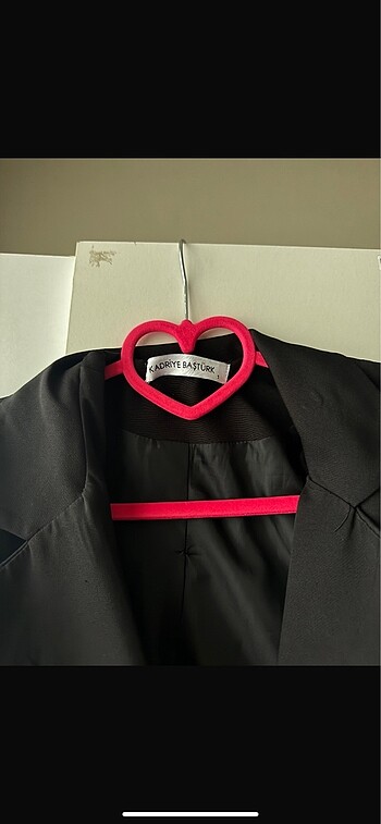 Mango Kadriye Baştürk blazer ceket