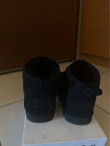 Ugg Ugg Siyah Bot
