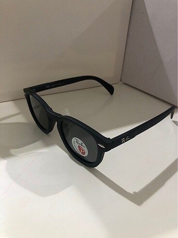 Ray Ban Güneş gözlüğü
