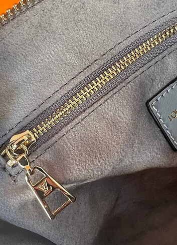 Beden çeşitli Renk Louis Vuitton Petit Male Çanta