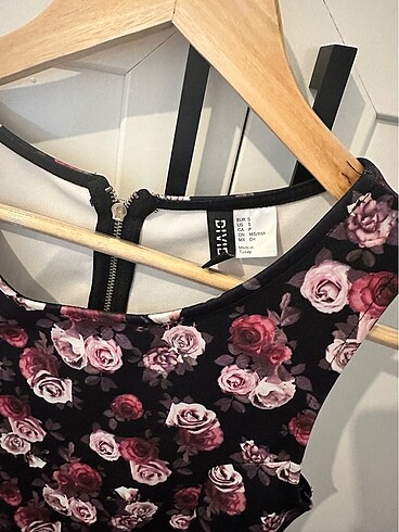s Beden H&M çiçekli kısa elbise