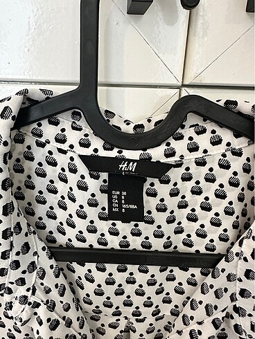 38 Beden H&M Desenli Kısa Gömlek