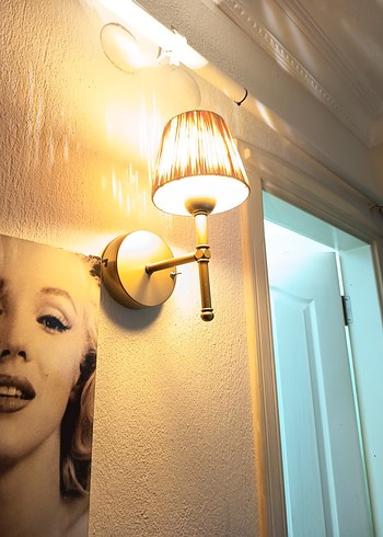 Altın Renkli Duvar Lambası - Görsel 4