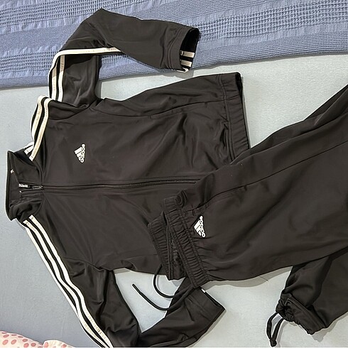 Orjinal adidas eşof takım / kışlık