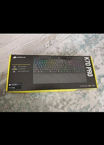 Corsair K70 Pro 