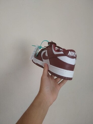 37 Beden Dunk Low Retro Red