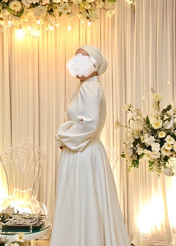 Uzun Beyaz Drapeli Gelinlik - Görsel 2