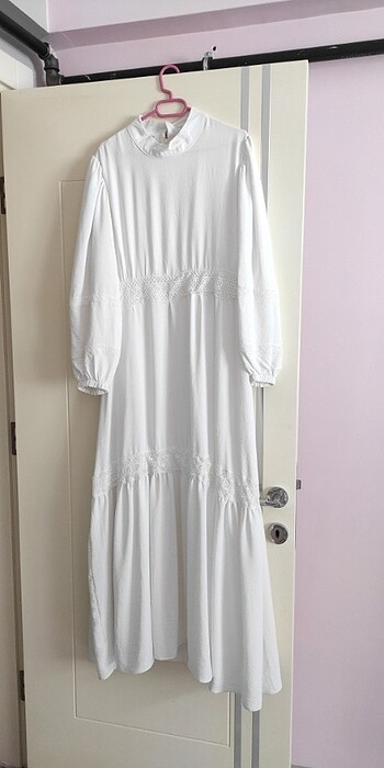 Beyaz elbise 