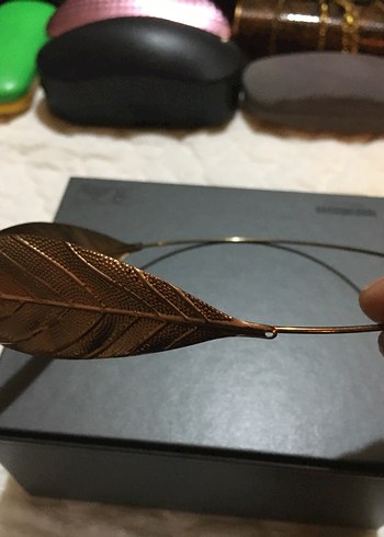Diğer Altın Rengi Yılan Desenli Tokalı Midi Kolye