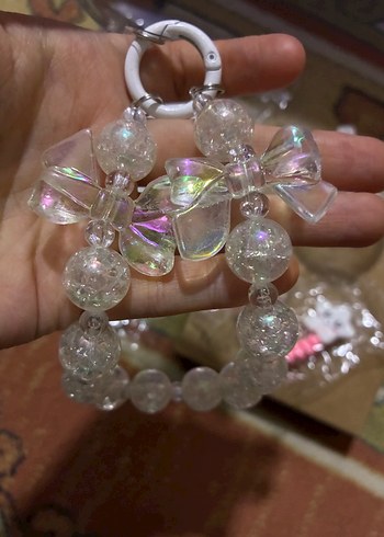 Boncuklu Beyaz Telefon bilek askısı ve 2 adet kablo koruyucusu - Görsel 4